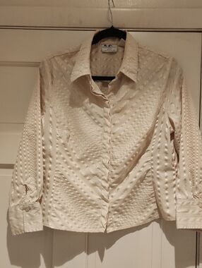 Vintage Worthington Petite Stretch Blouse in Cream With Textured Weave Pattern